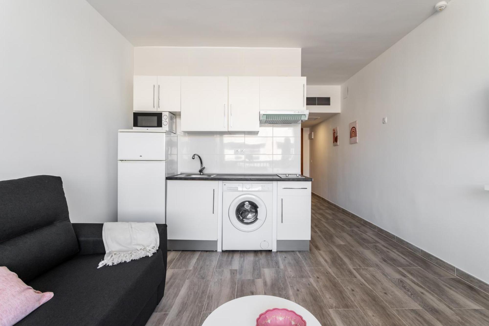 Sur Suites Palmeras 583 Фуeнхирола Екстериор снимка