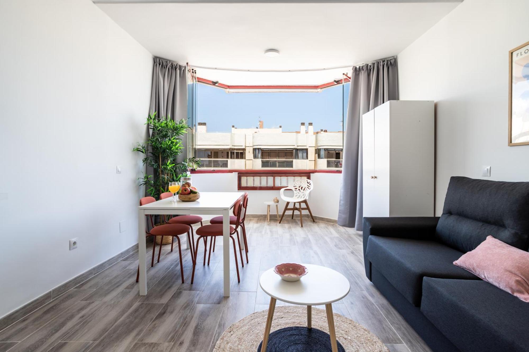 Sur Suites Palmeras 583 Фуeнхирола Екстериор снимка