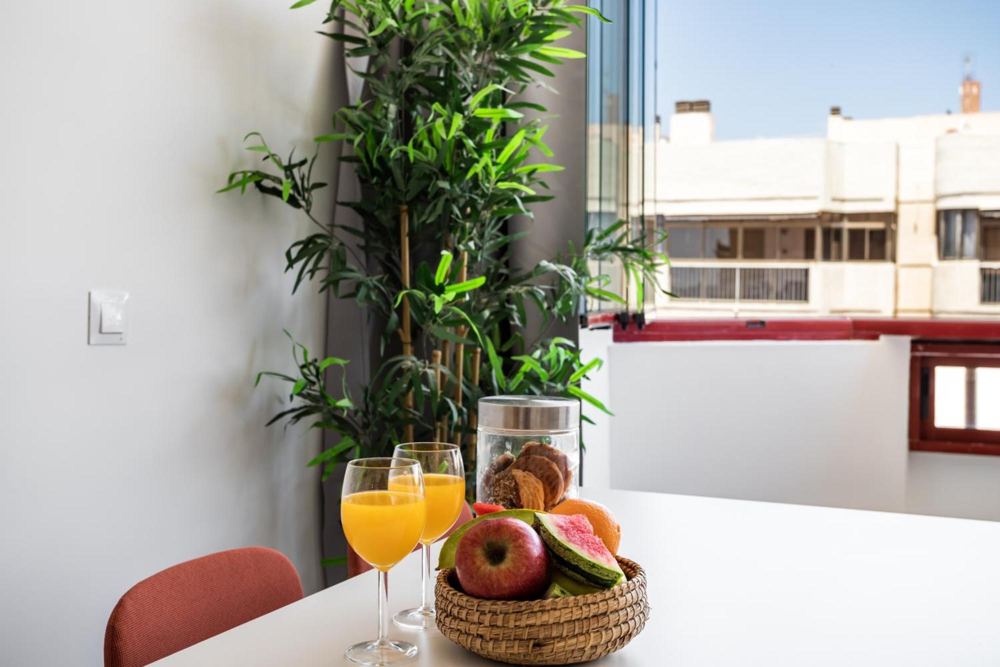 Sur Suites Palmeras 583 Фуeнхирола Екстериор снимка